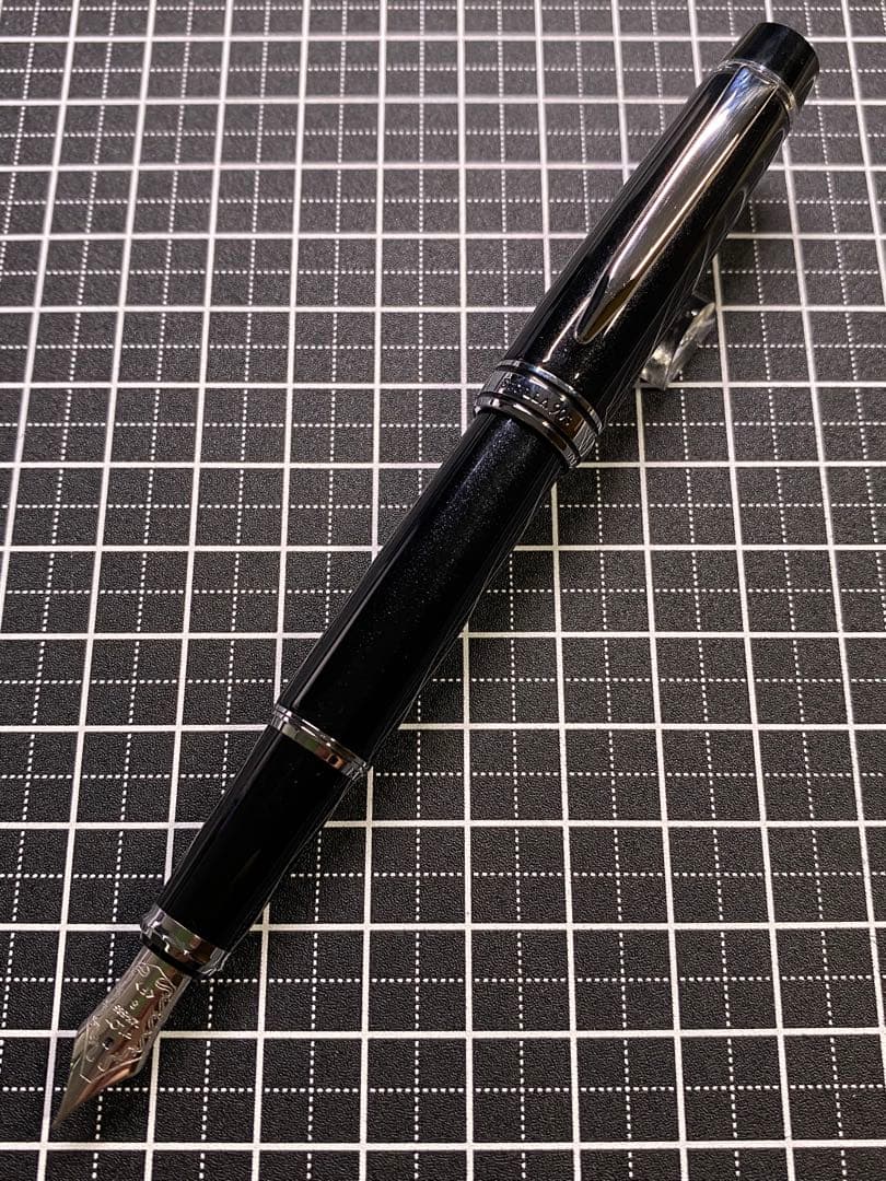 PILOT STELLA 90s Jet-black 万年筆　字幅F