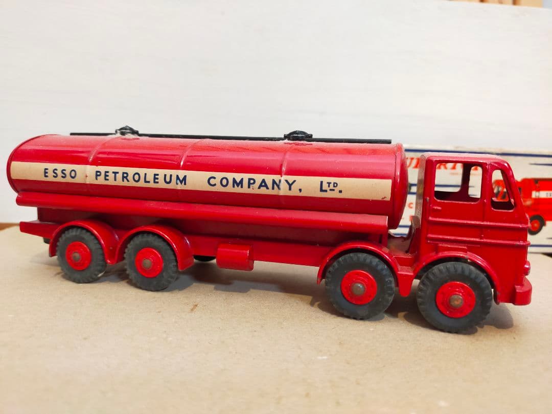 【Dinky Supertoys】943 Essoタンクローリーボックス付