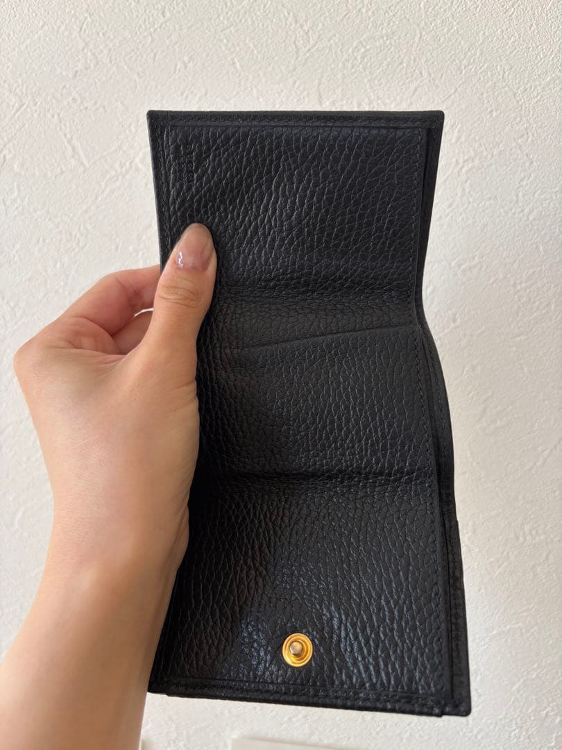 グッチ 3つ折り財布 GGマーモント シュリンクレザー 黒 ゴールド金具
