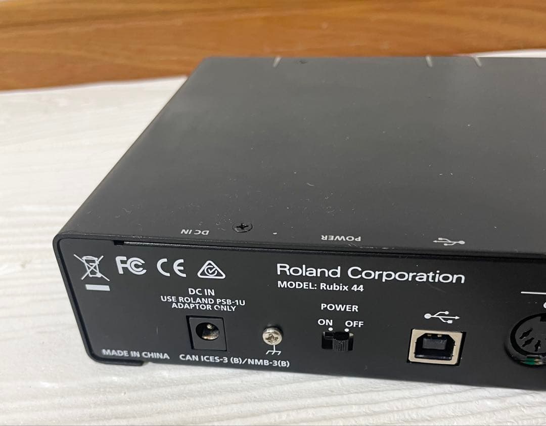 【１か月保証付き】Roland ローランド ・インターフェース Rubix44