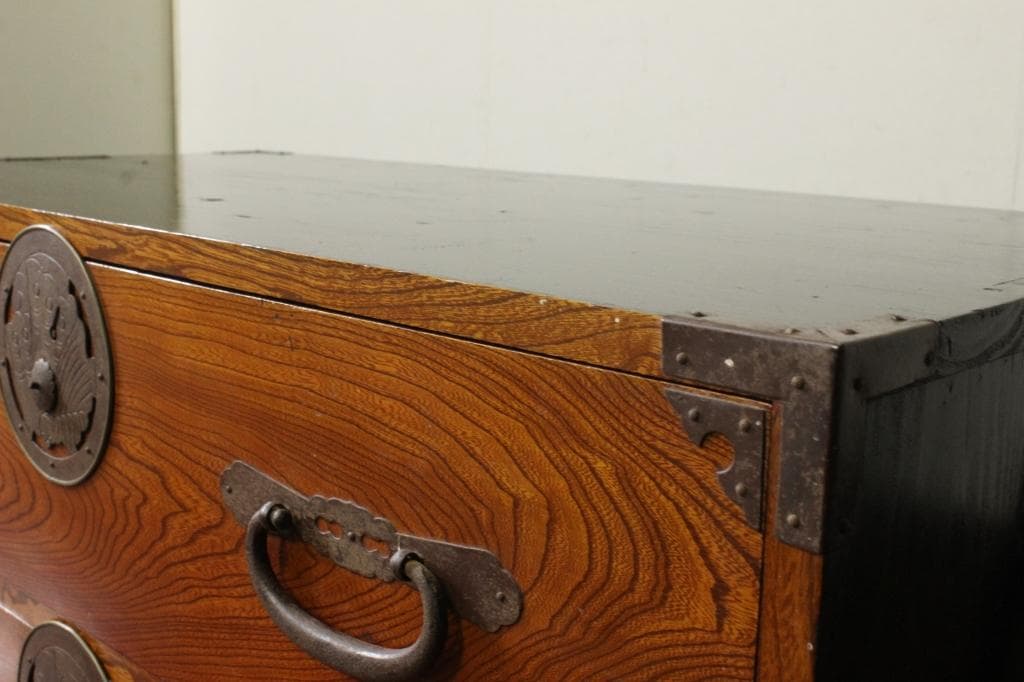 欅共縁！蝶覆輪！時代箪笥・二段！和家具サイドボード古家具和モダンローチェスト古布