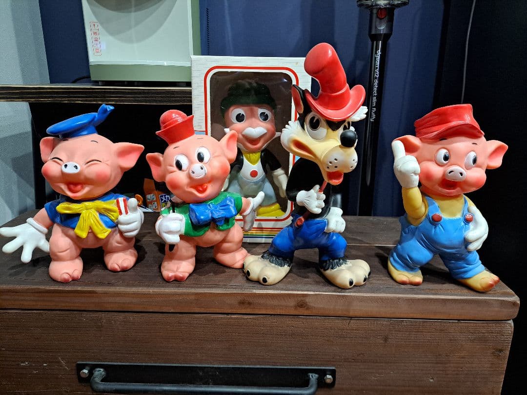 Ledraplastic　希少ビッグバッドウルフ　他ラバードール