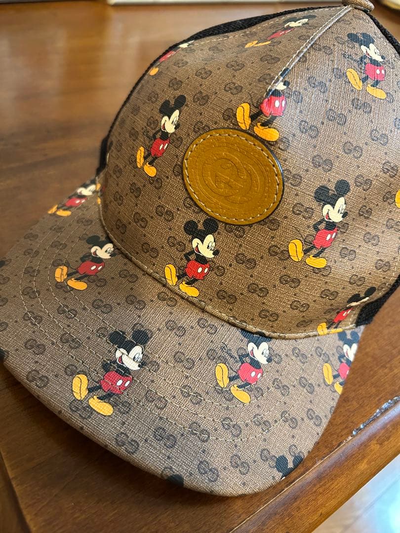 GUCCI×Disneyコラボ　限定キャップ