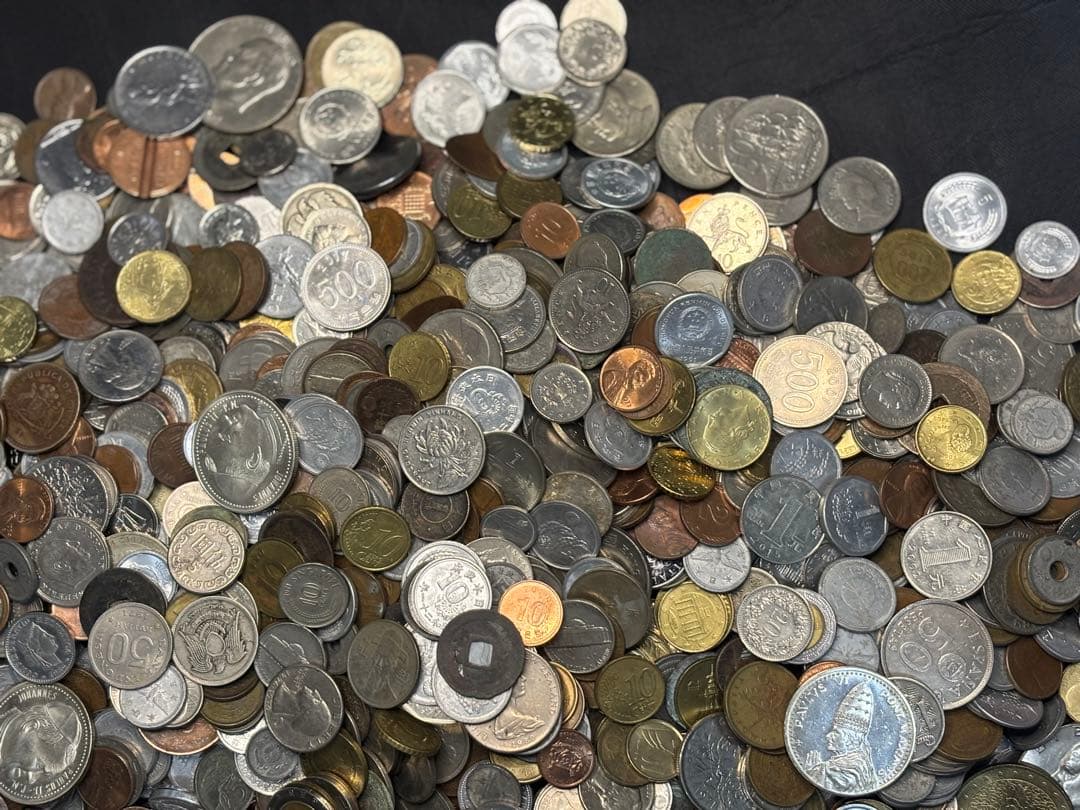 は*わ様 古銭　外国　等まとめて　10キロ以上　雑銭　海外硬貨