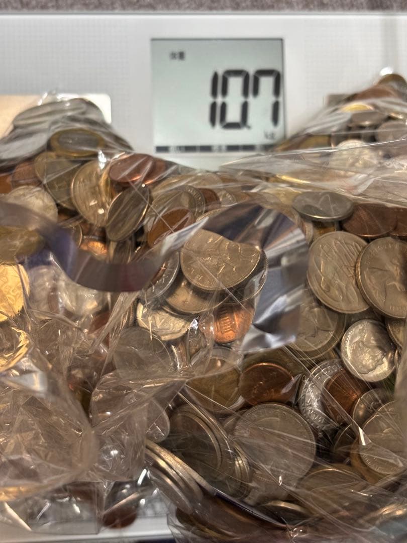 は*わ様 古銭　外国　等まとめて　10キロ以上　雑銭　海外硬貨