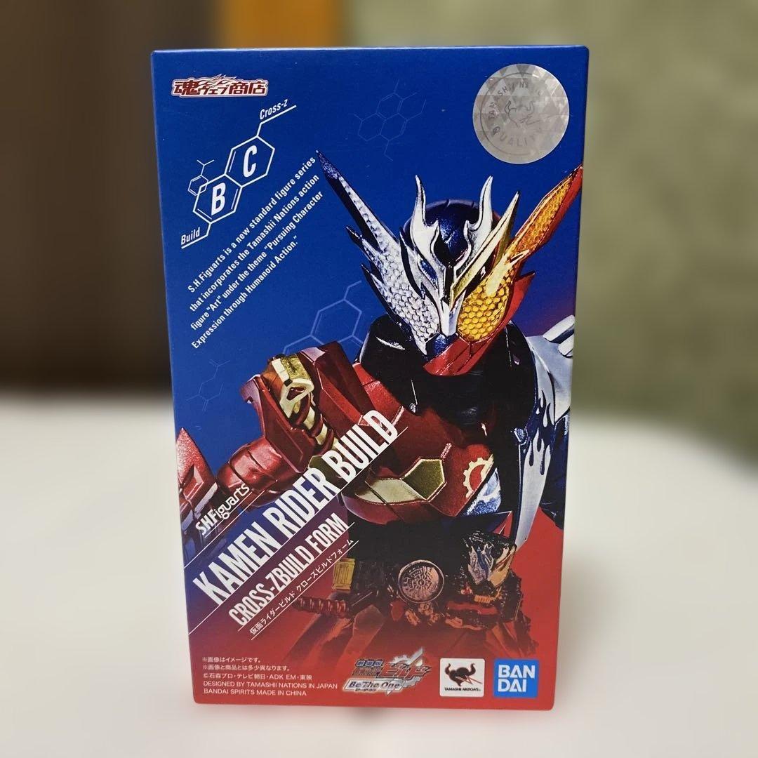 S.H.Figuarts仮面ライダービルドクローズビルドフォーム