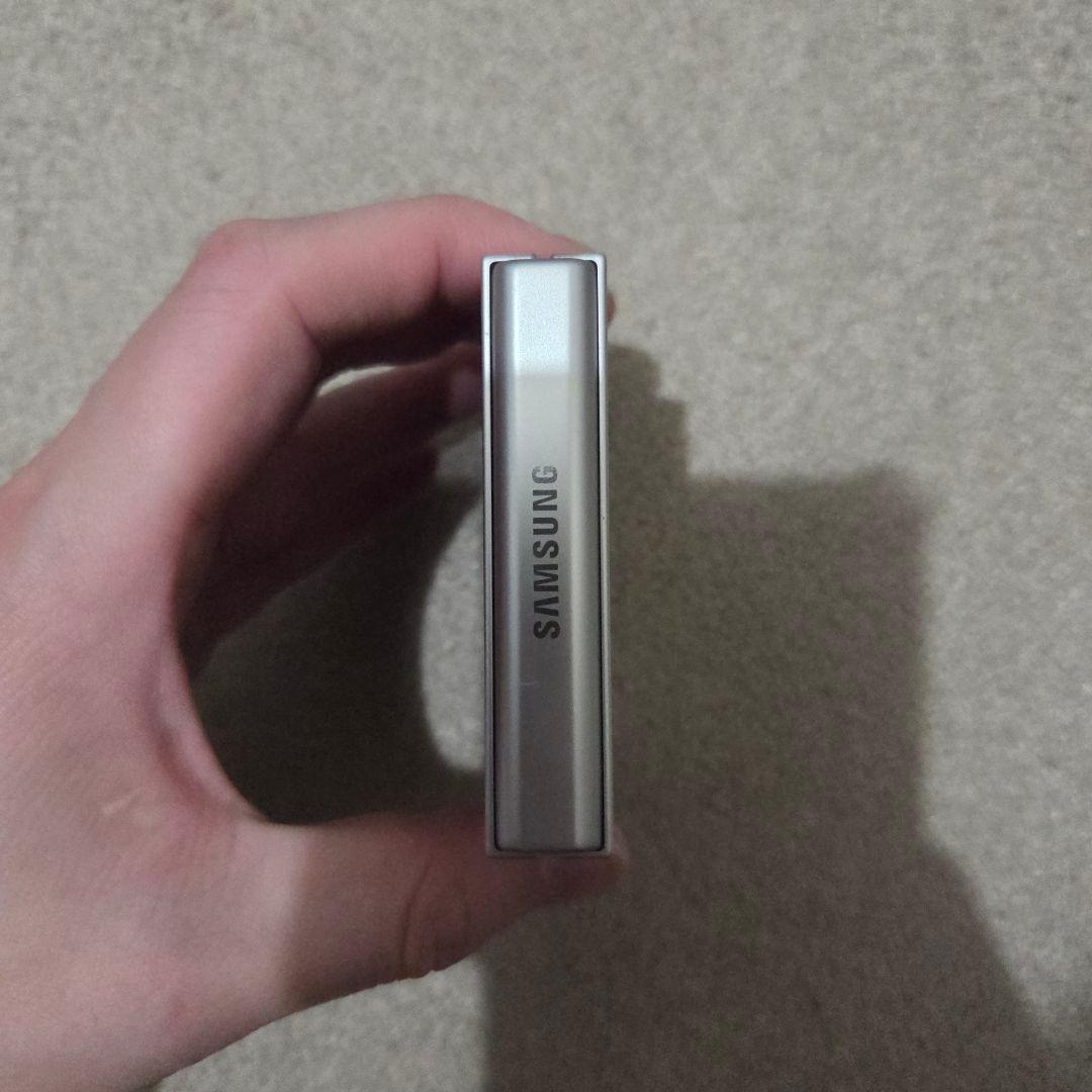 Samsung Galaxy Z Flip6 256GB SIMフリー 本体