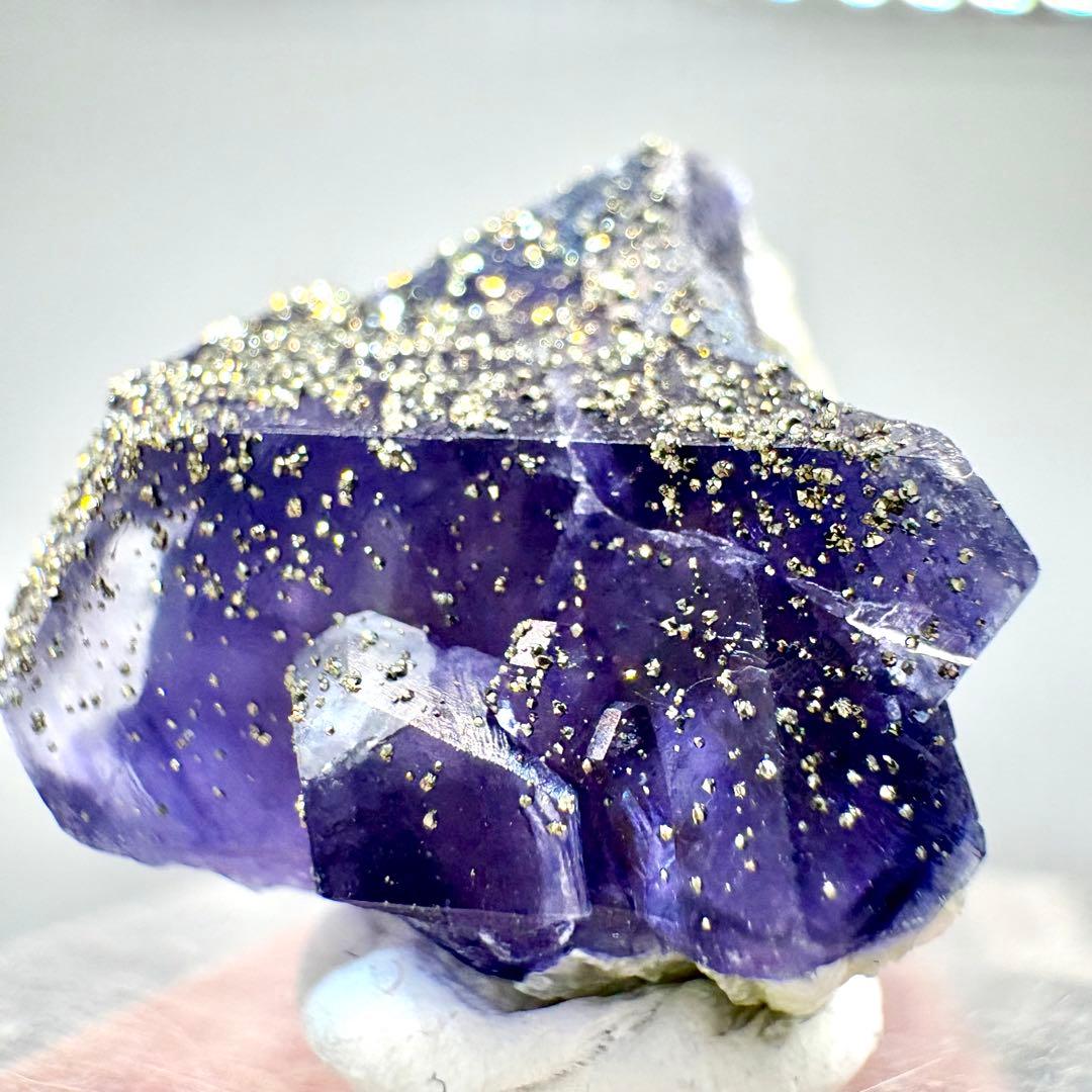 584 中国 内モンゴル産 フローライト&パイライト