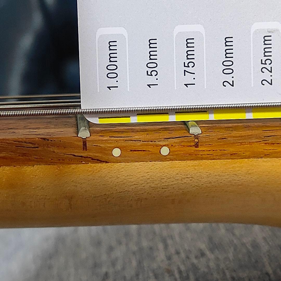 Ibanez Gio GRX70 エレキギター 純正ケース付 メタリックレッド