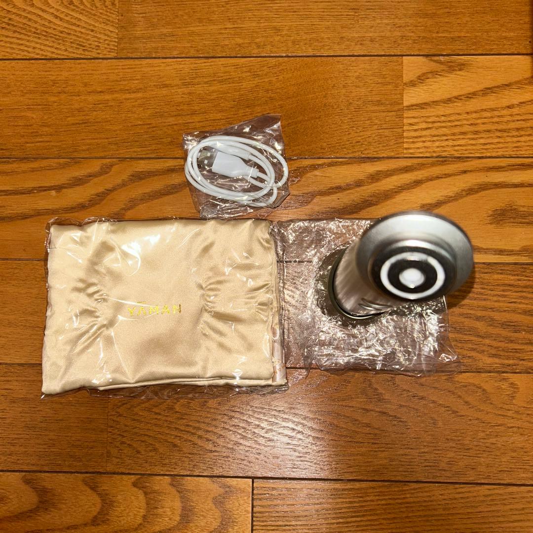 YAMAN 美顔器　フォトプラス　シャイニーネオ