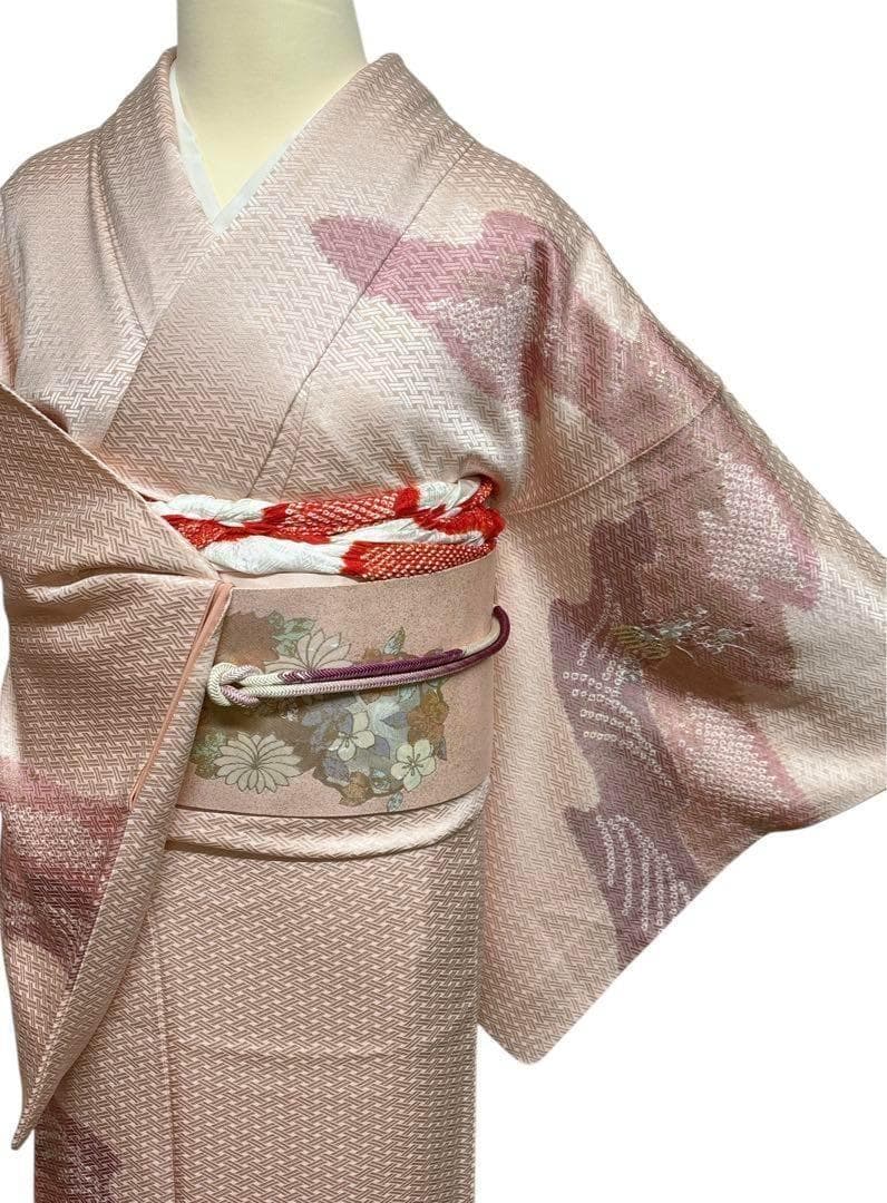 A32【美品 】訪問着　正絹着物　薄ピンク　刺繍　金駒刺繍　パティー　宴会