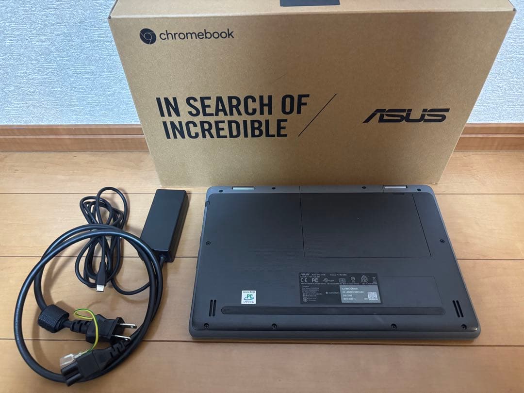 Chromebook本体 ASUS Chromebook C214M