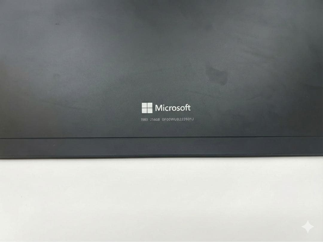 Microsoft Surface Pro 8 ブラック 13インチ