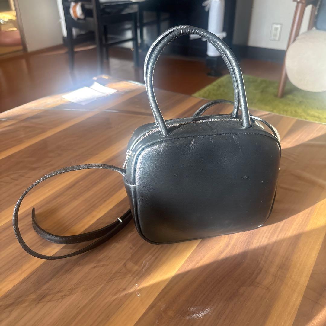 MYWEAKNESSの小さめバック