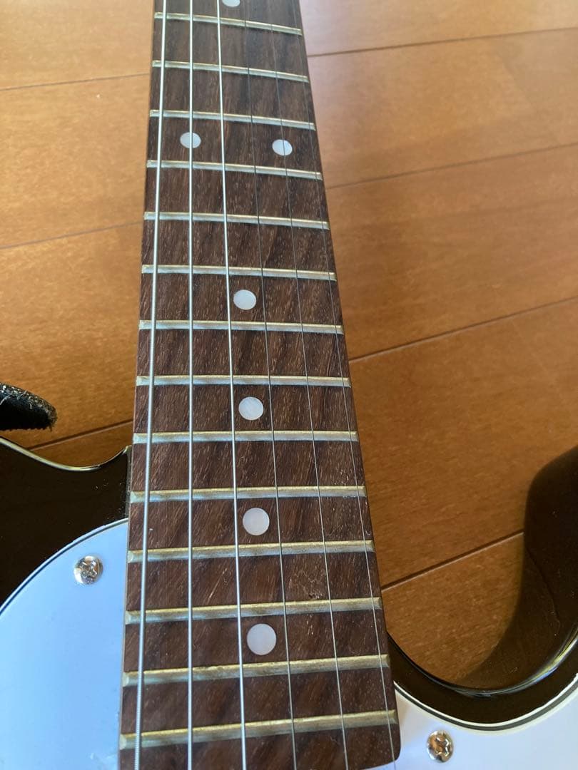 エレキギター、スタンド、ケース、スピーカー、マガジンCDセット