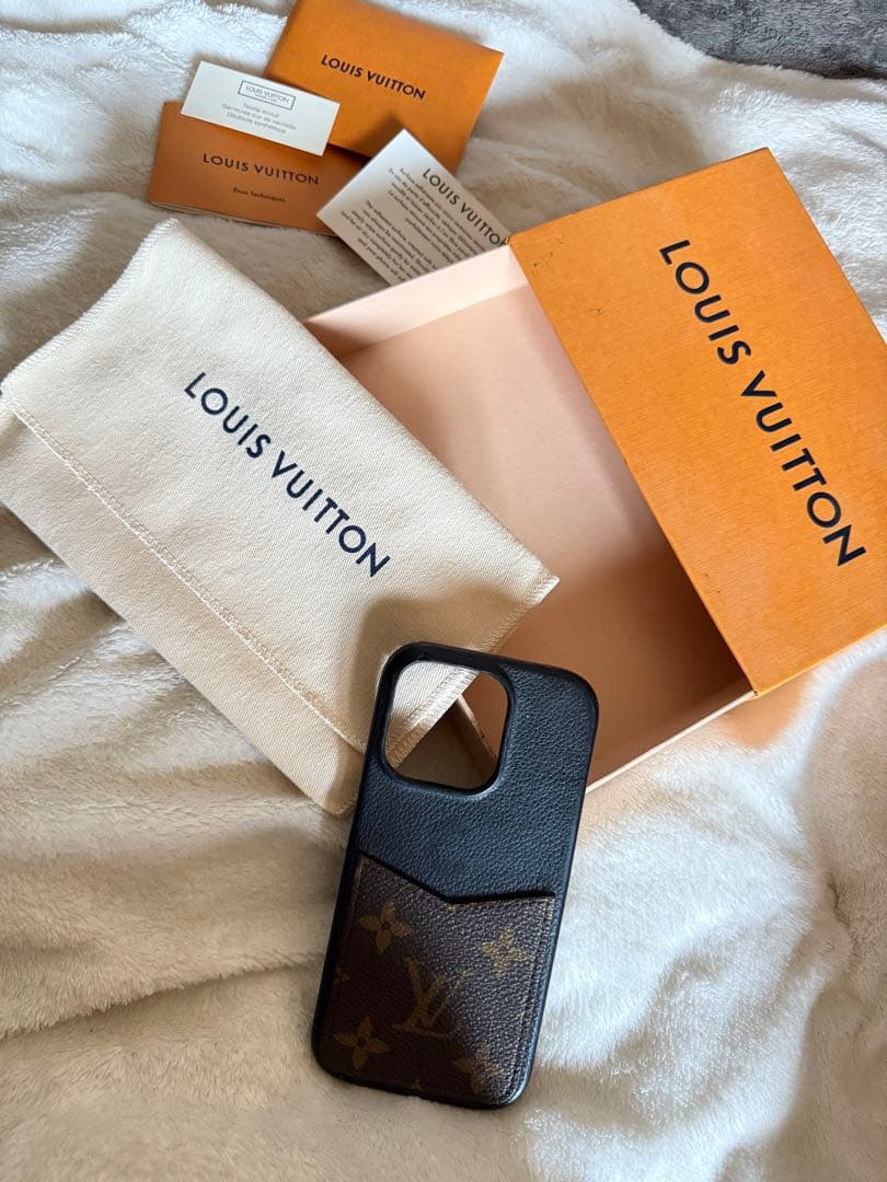 Louis Vuitton iPhone 14proケース