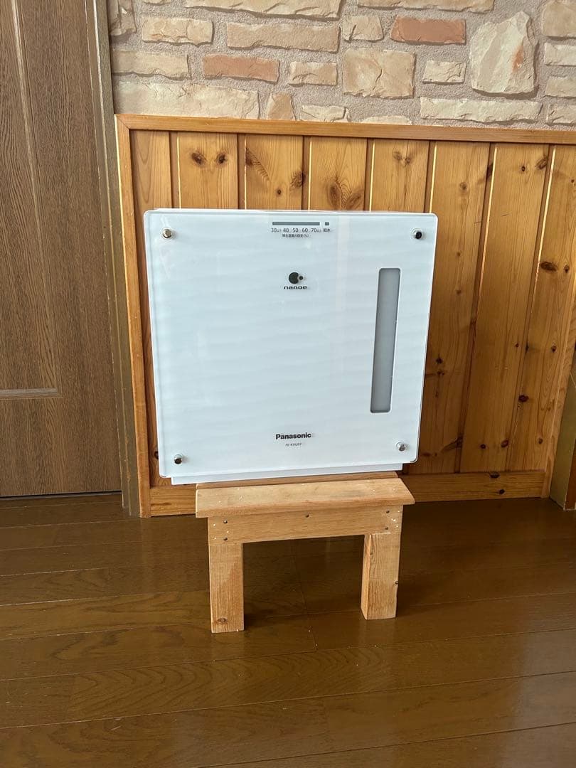 Panasonic 置き型加湿器 ホワイト