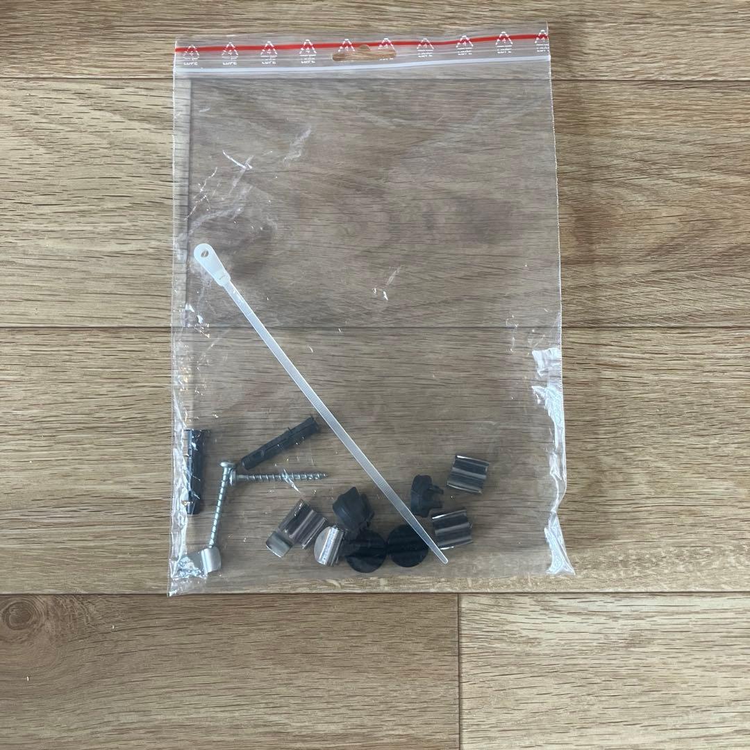 モンタナパントンワイヤーシェルフ　クローム