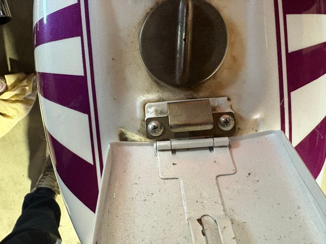 CB400T 角タンク　サイドカバー　セット