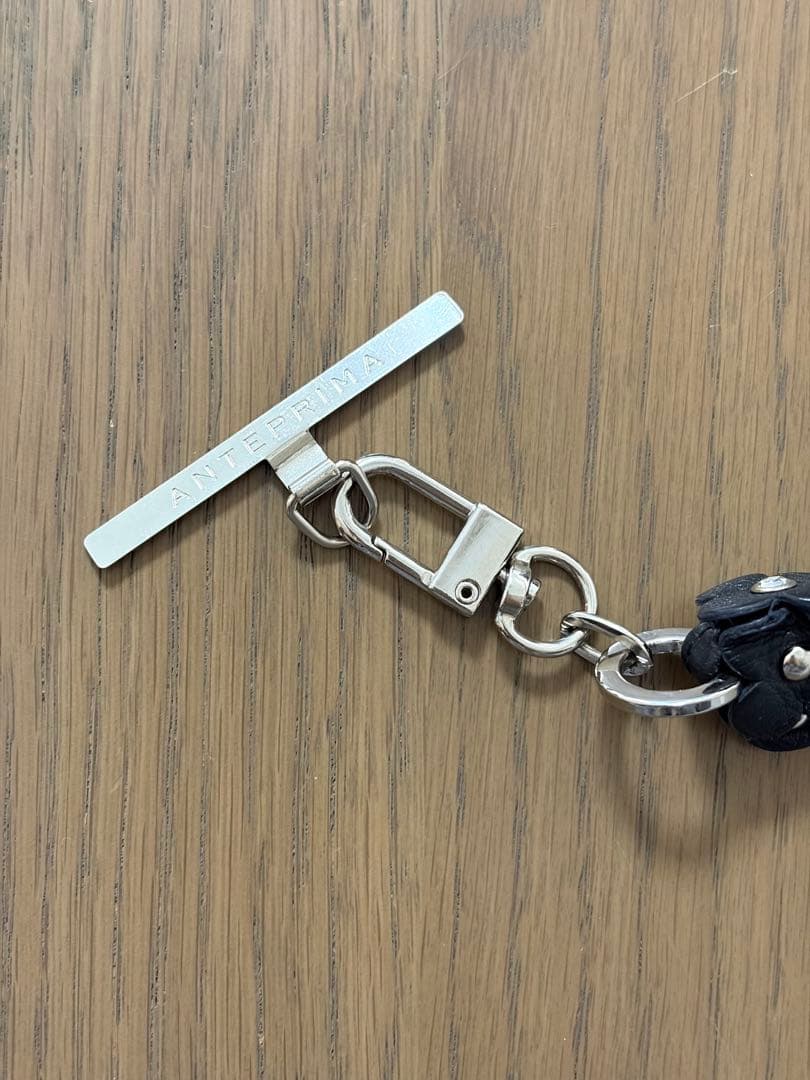 アンテプリマ　スマホ　ネックストラップ