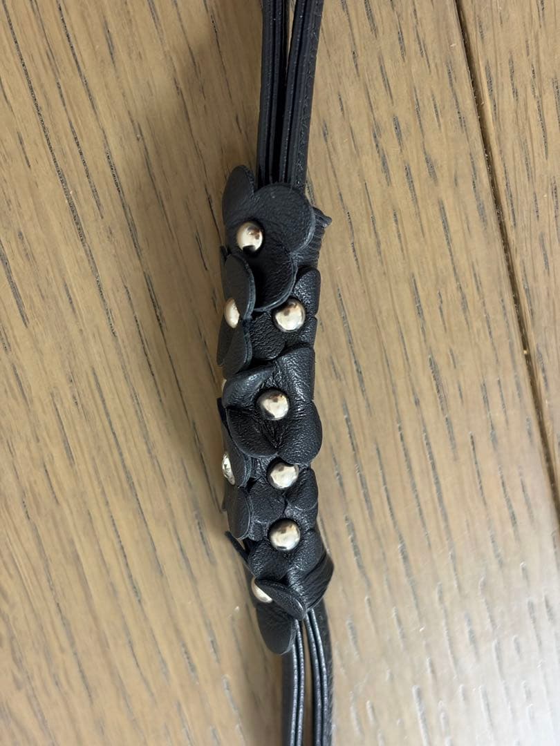 アンテプリマ　スマホ　ネックストラップ