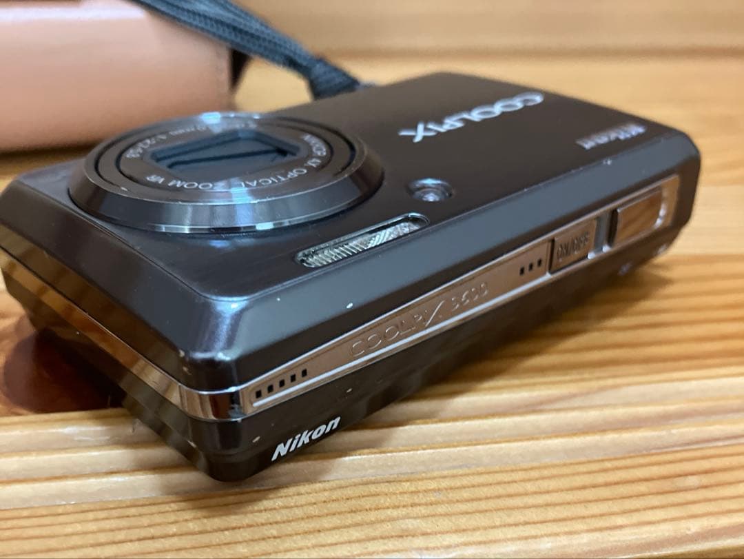 Nikon COOLPIX S600 コンパクトデジタルカメラ