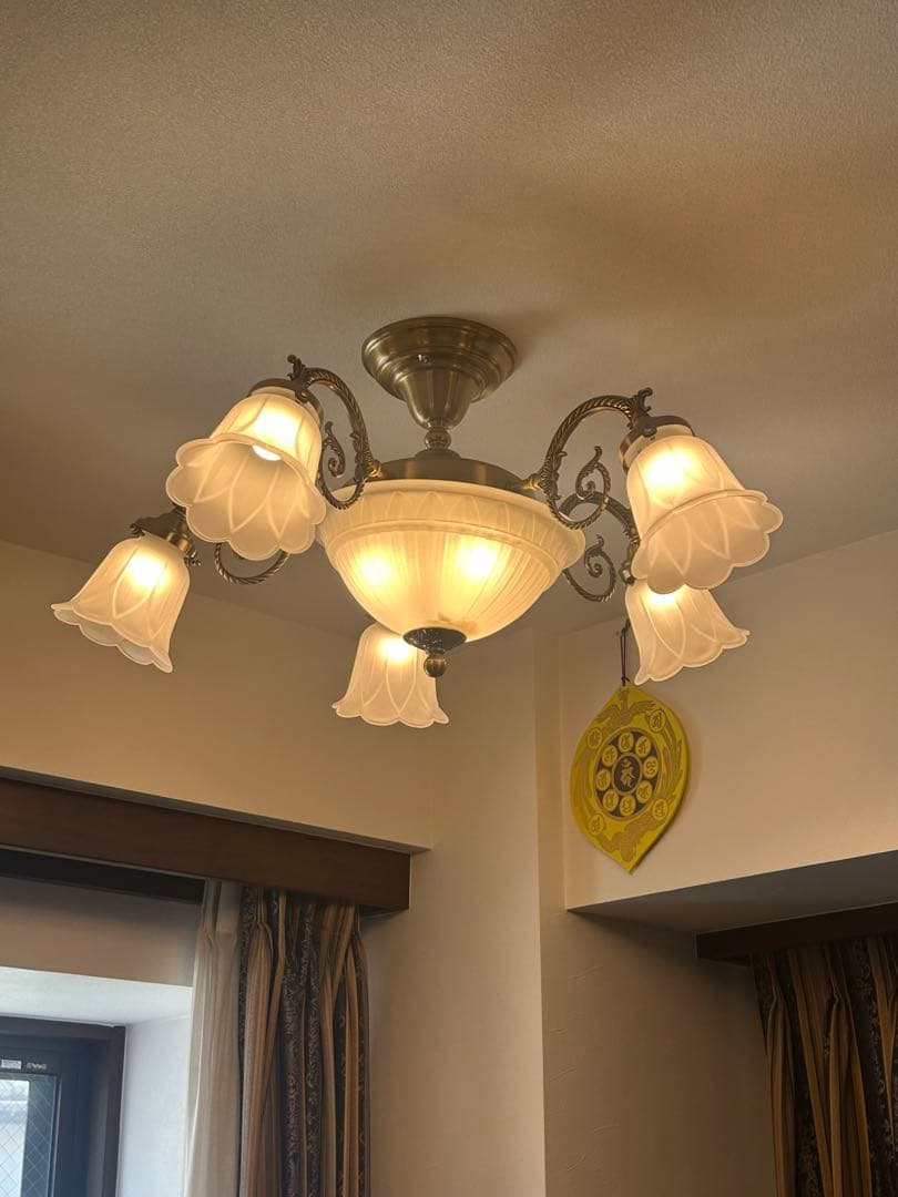 コイズミ　シャンデリア