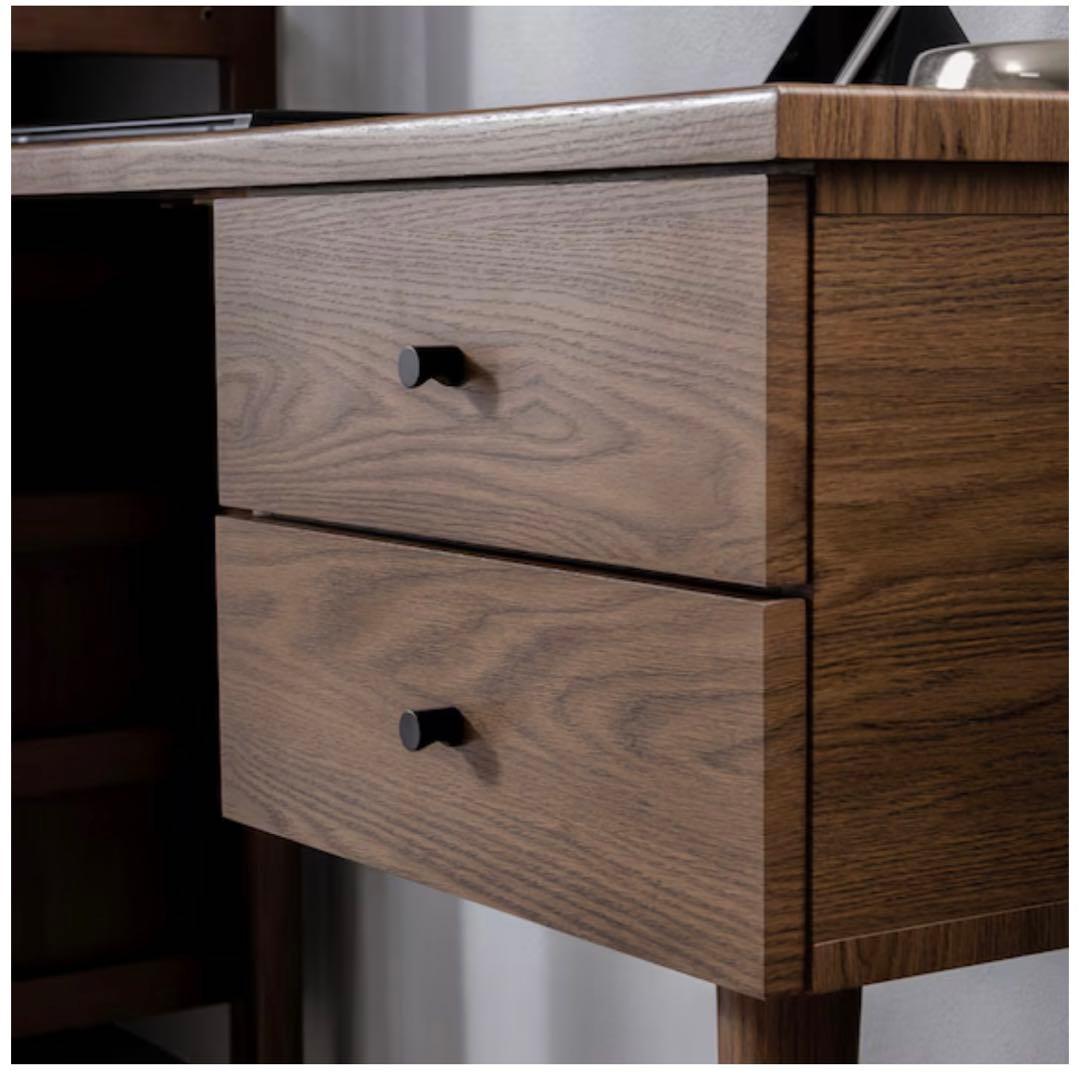 ニトリ　北欧調スリムデスク