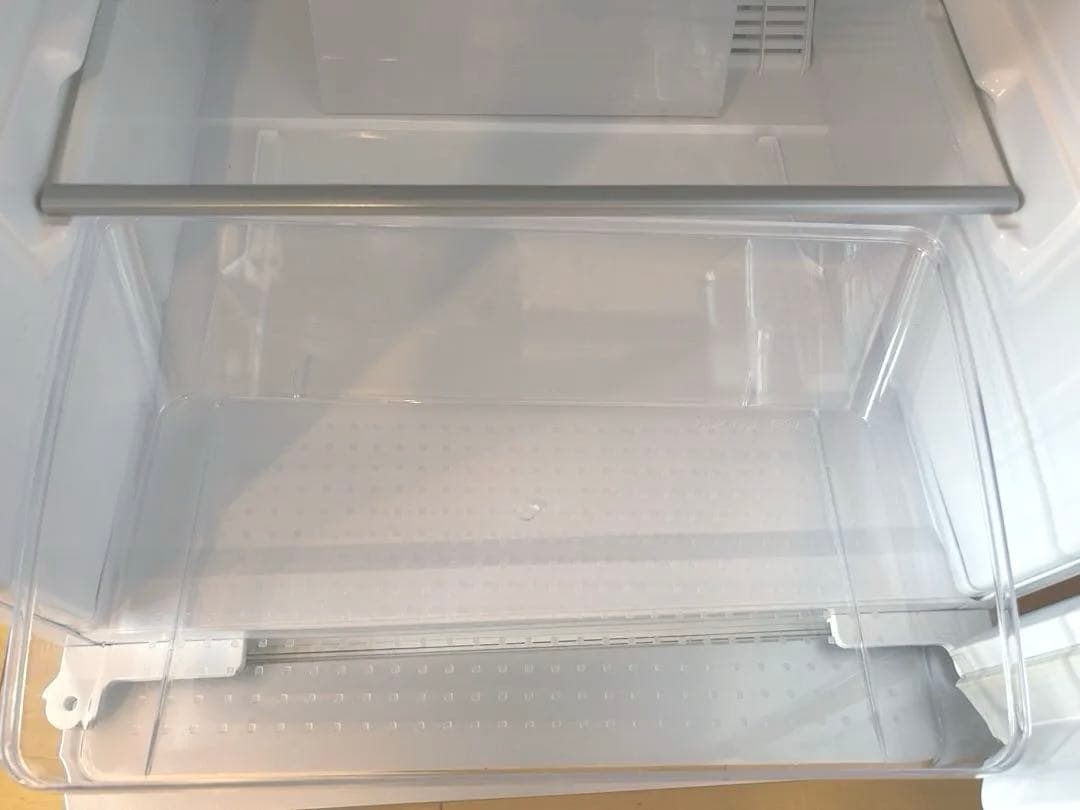 【送料込み】シャープ 冷蔵庫 SJ-GD14C-W 137L 【マット付き】