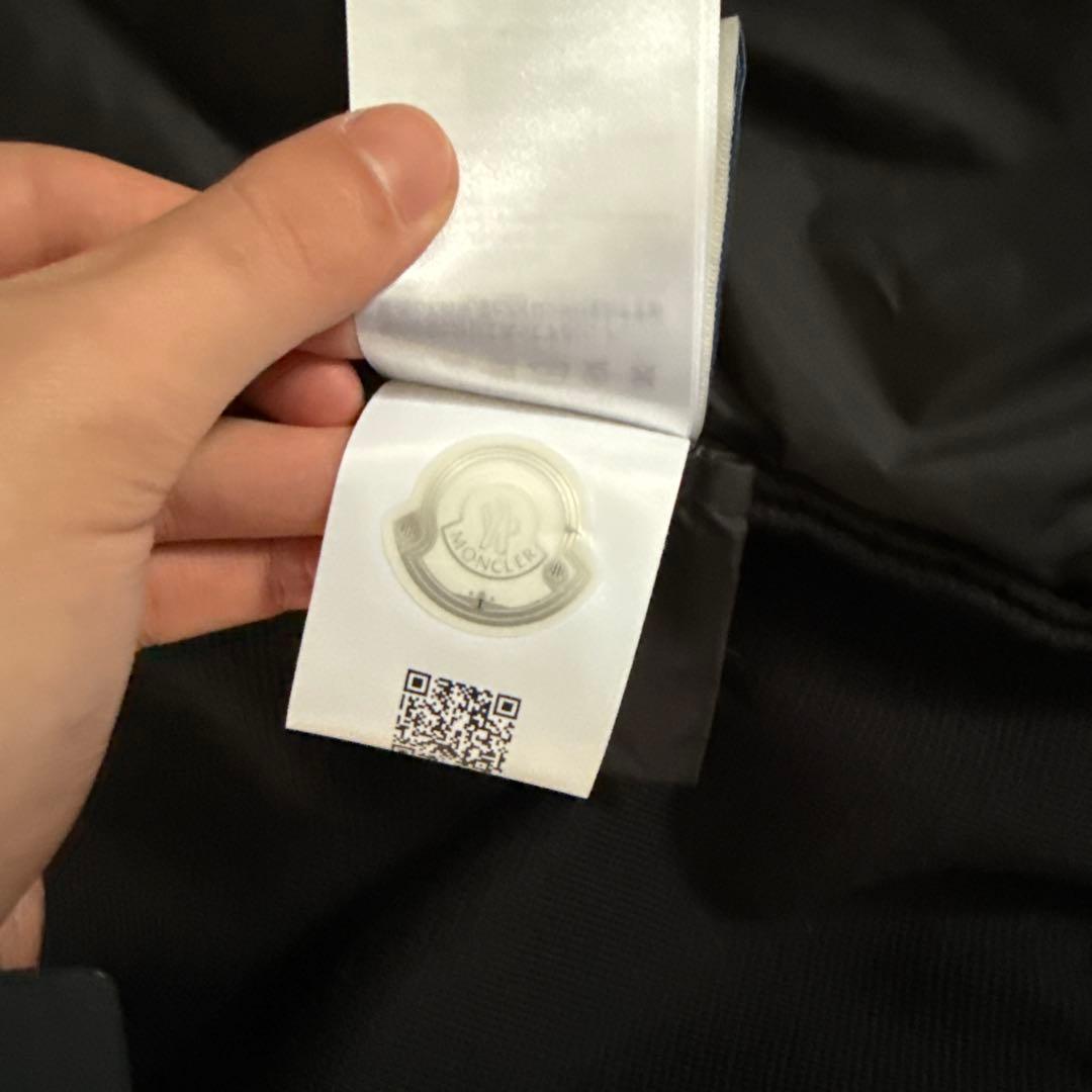 MONCLERジップアップカーディガン