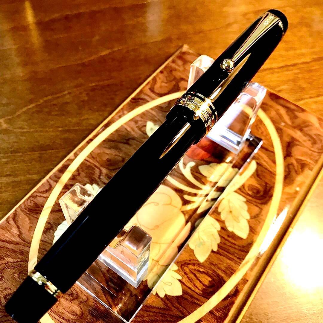 ☆ほぼ新品☆最極上品☆素晴らしいパイロットカスタム845漆万年筆(M)