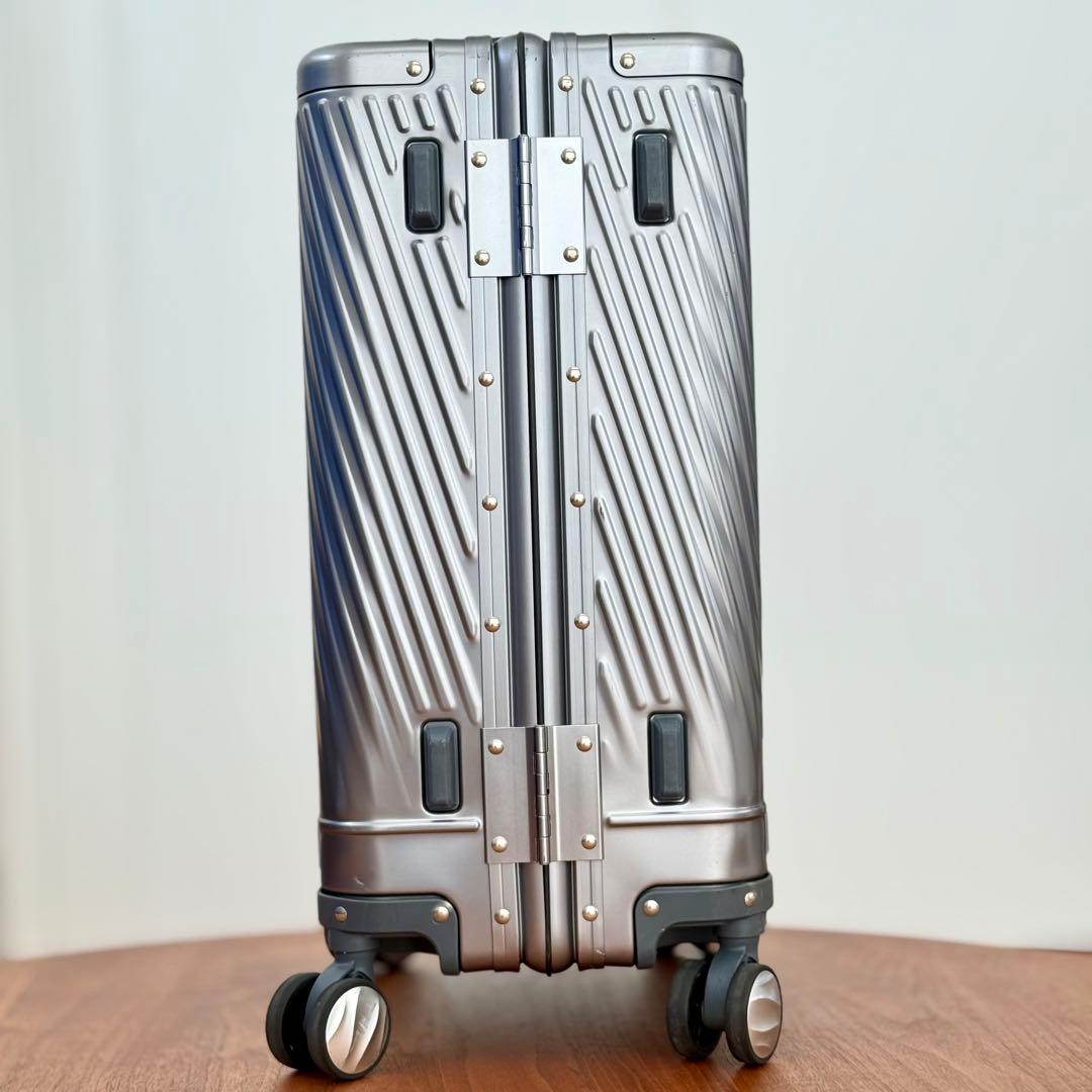 エース アルゴナム2-F スーツケース アルミニウム素材 32リットル