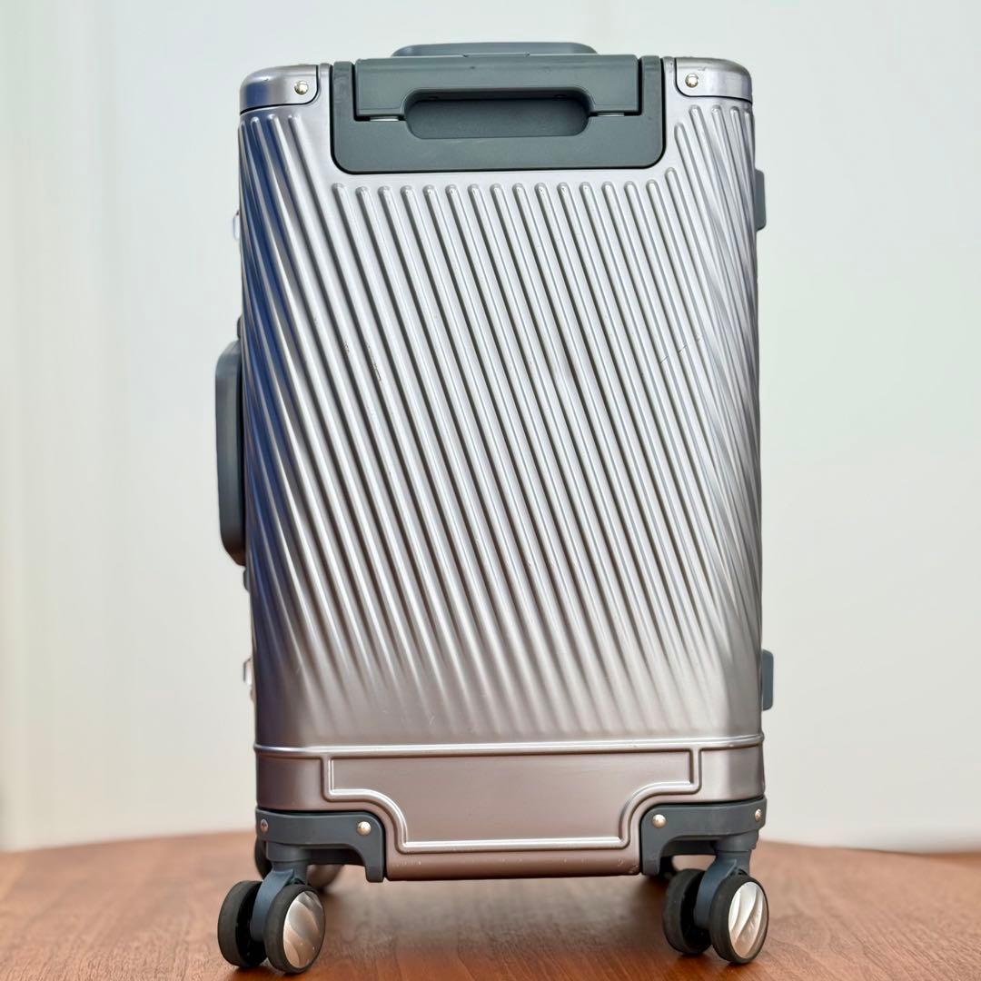 エース アルゴナム2-F スーツケース アルミニウム素材 32リットル