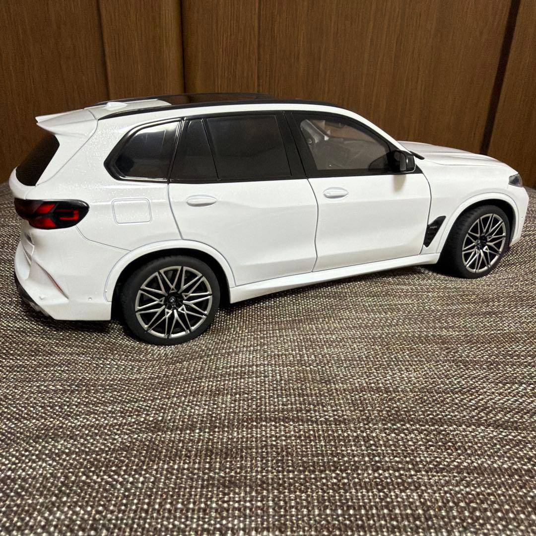 1/18 BMW X5M LCI ダイキャストモデル