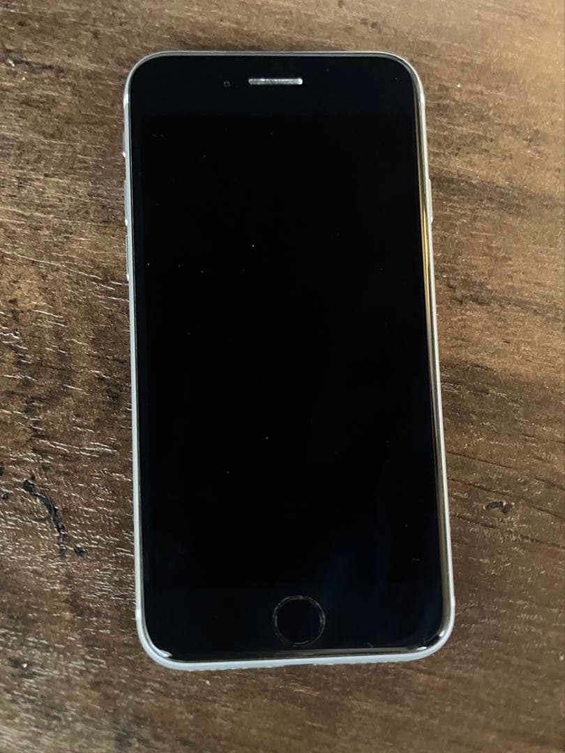 携帯電話本体 Apple iPhone SE