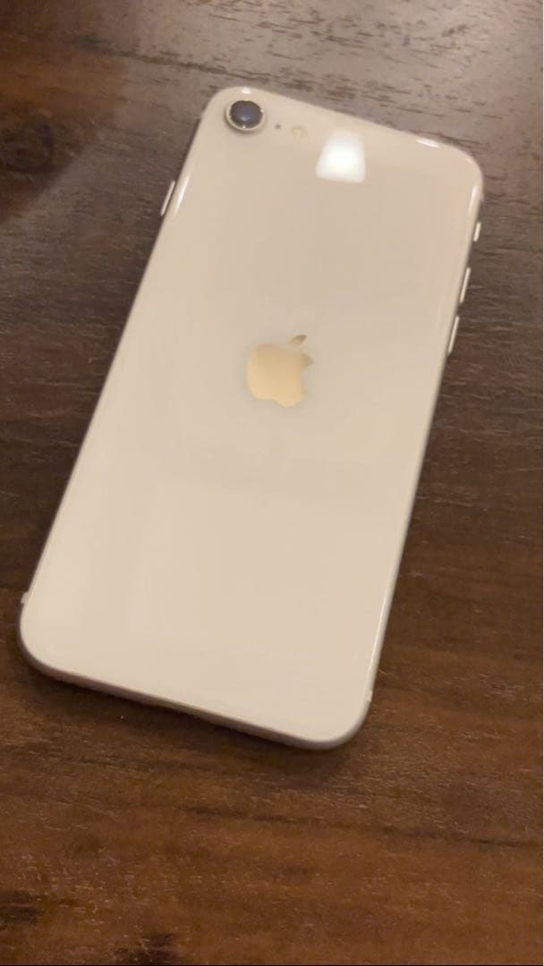 携帯電話本体 Apple iPhone SE