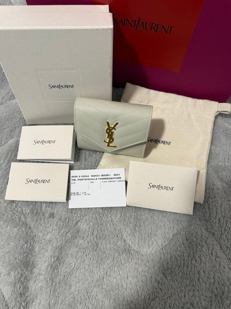 【新品】　サンローラン財布‼️