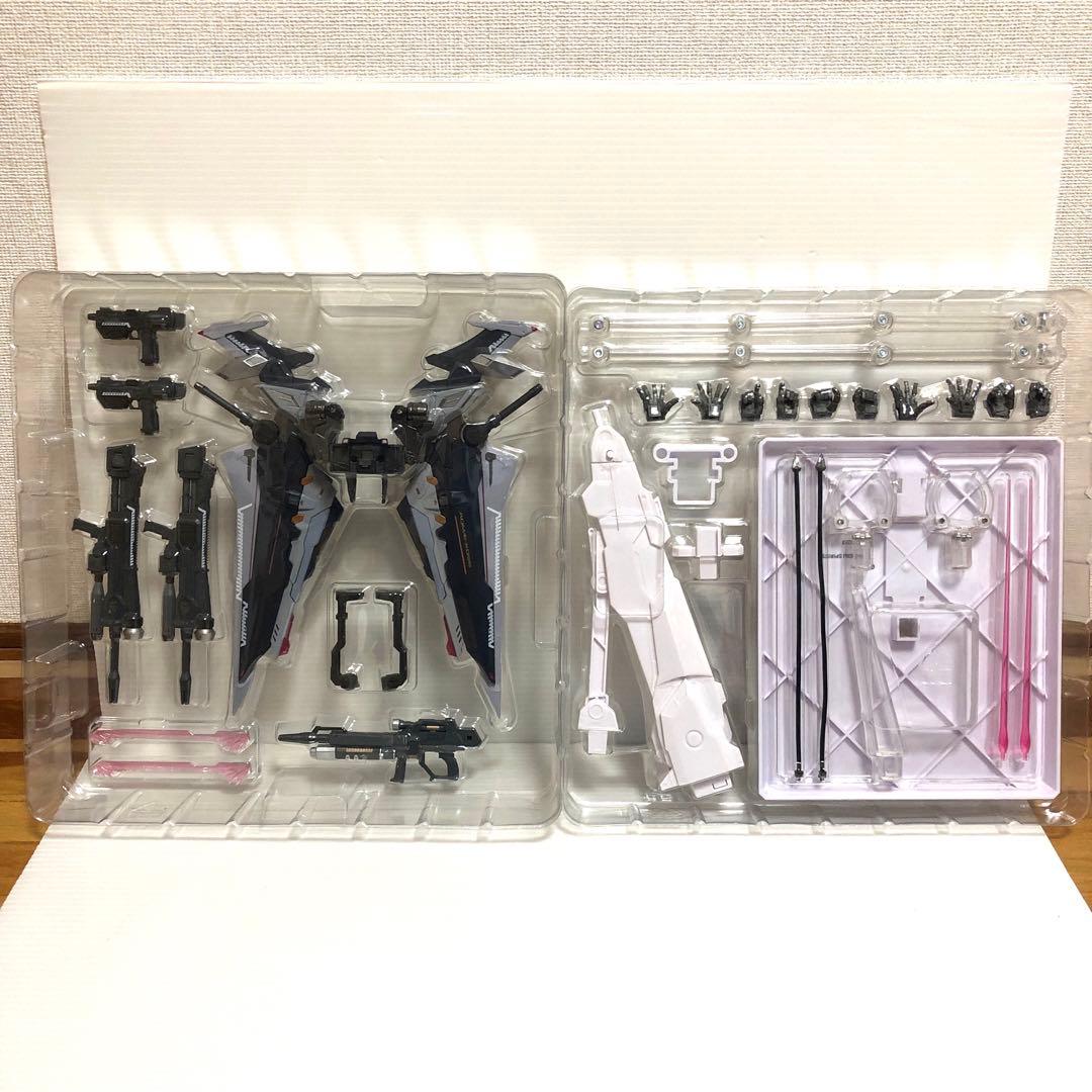 【開封品2個セット】メタルビルド ストライクノワール ライトニングストライカー