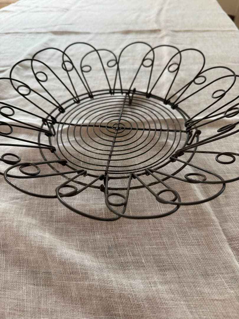 ケーキクーラー　ワイヤーバスケット　アンティーク