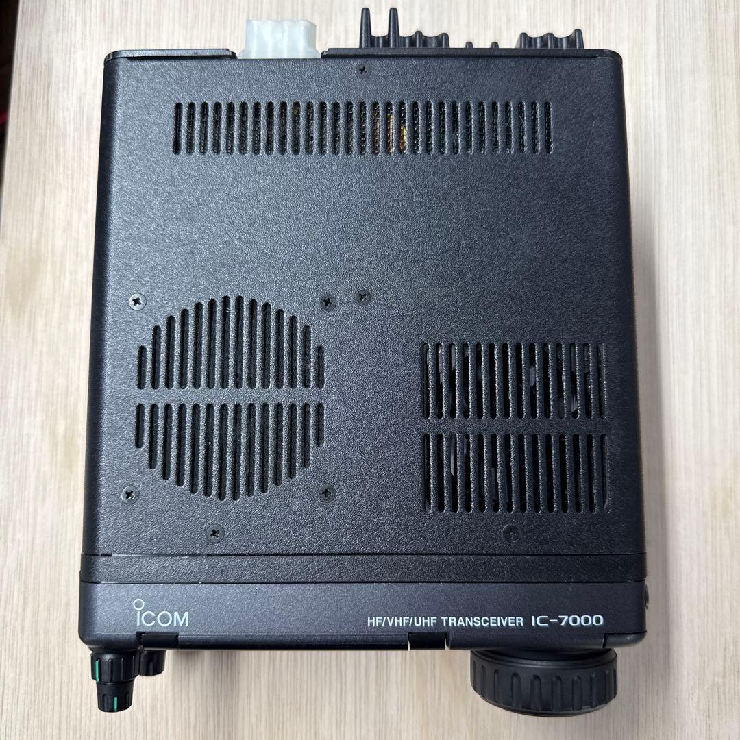 ICOM IC−7000
