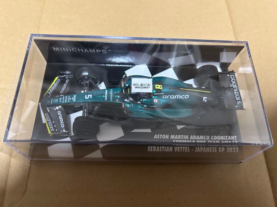 ミニチャンプス　1/43 S.ベッテル　日本GP