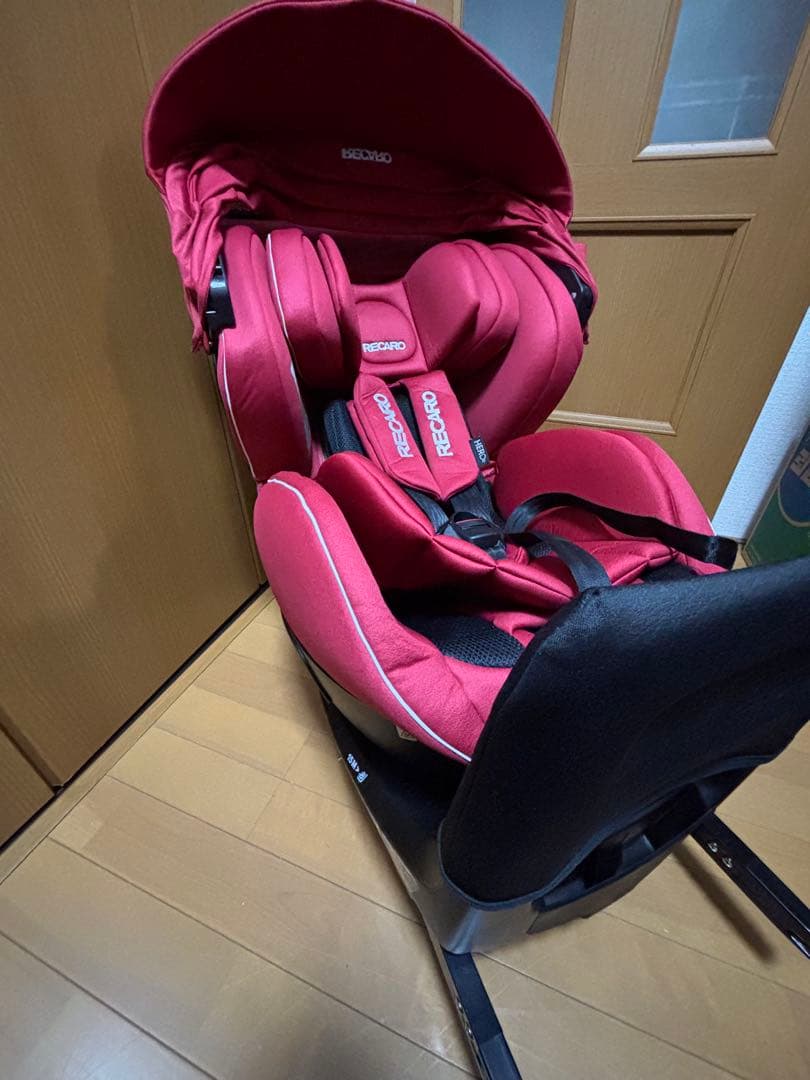 RECARO ZERO.1 チャイルドシート ISOFIX対応　クリーニング済