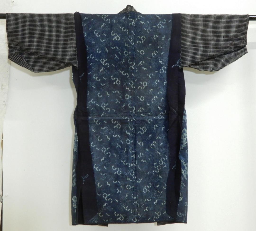木綿・東北浅舞絞り長半纏・明治期前後・裏面は藍型染め・緻密刺子・秋田県の工芸品