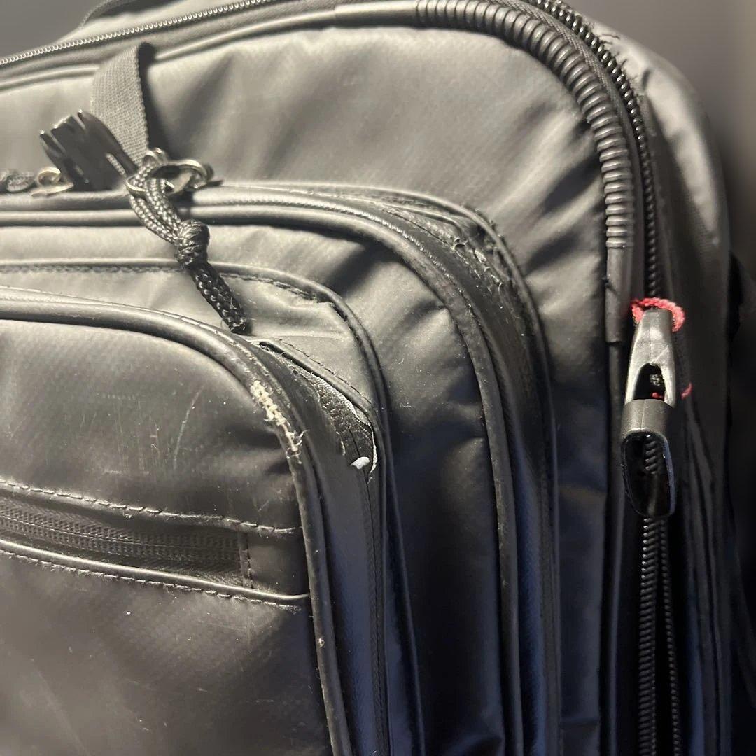 DJバッグ　ブラック　バックパック　マグマバッグス　機材　大容量　持ち運び