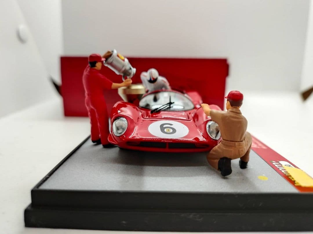 1/43 brumm　Ferrari 330 P4 spyder　200台限定