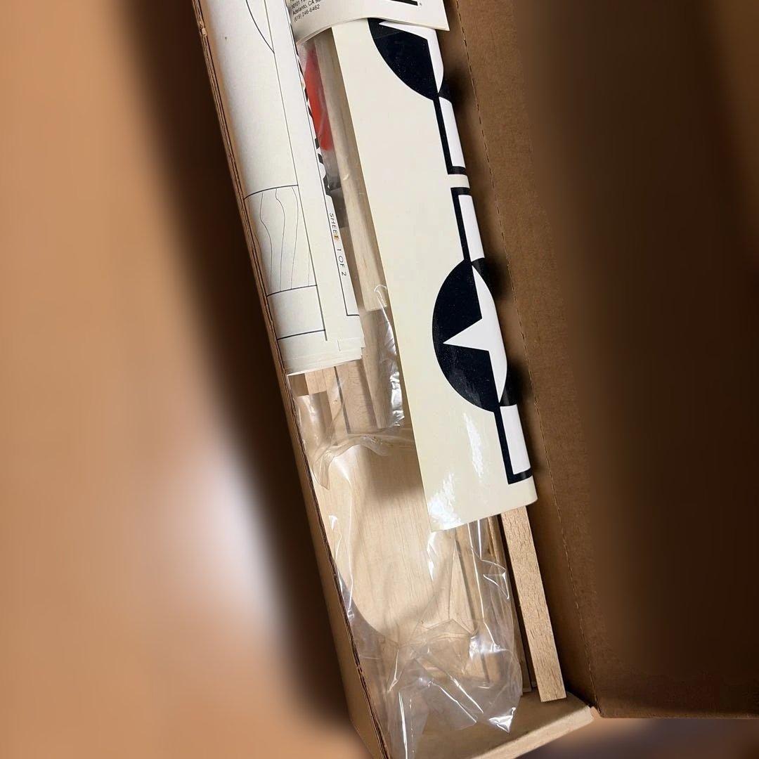 ハウス・オブ・バルサ社のT-6テキサン　エンジンラジコン飛行機キット