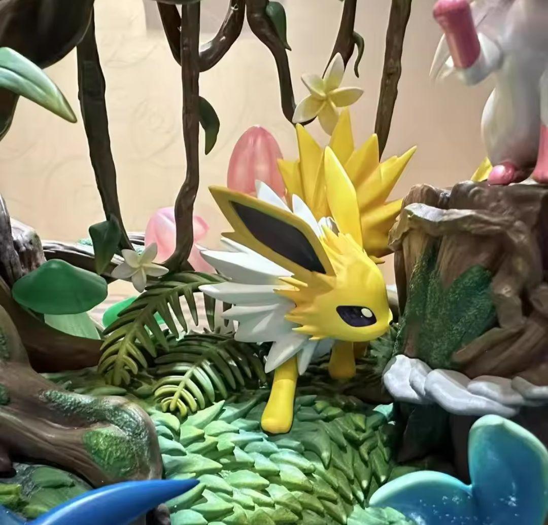 ポケモン　イーブイフレンズ　イーブイと進化系のフィギュア