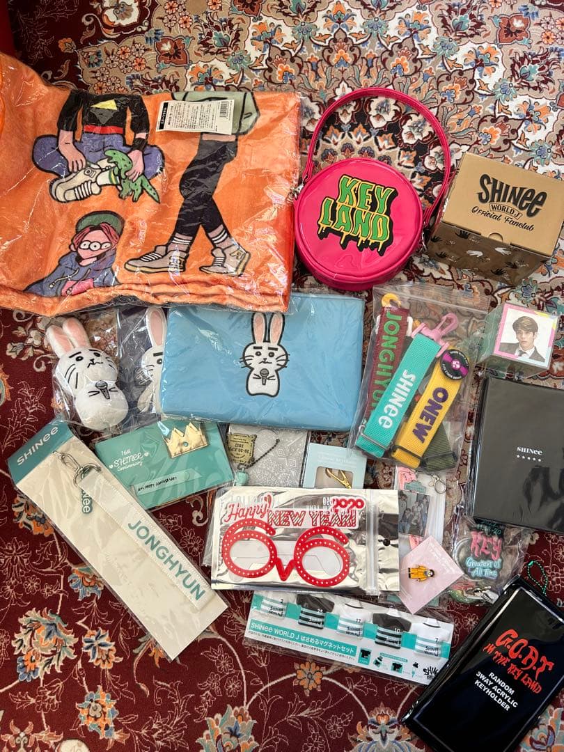 shinee グッズ　まとめ売り