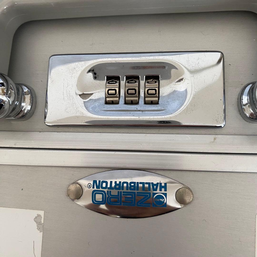 ゼロハリーバートン　アタッシュケース　カメラケース　エリート　シルバー　アルミ