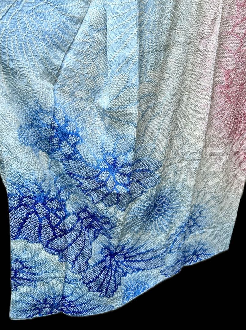 総絞り高級振袖　重ね衿付き　身丈 160cm　裄丈 67cm 青水色ピンク花柄